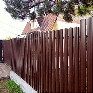 Штакетник металлический 130 мм за 75 руб. м/п